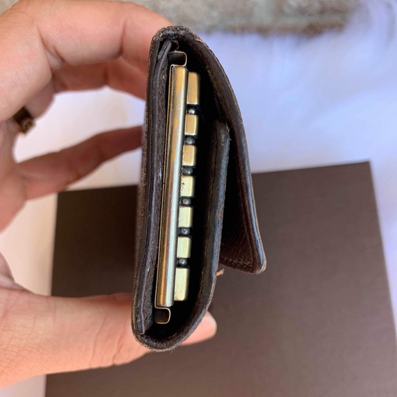 Louis Vuitton 6 keys card holder - Picture 2 of 8